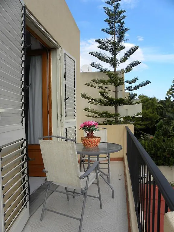 Palmin House Hotel Lipari  0*, Lipari (Isola Lipari)